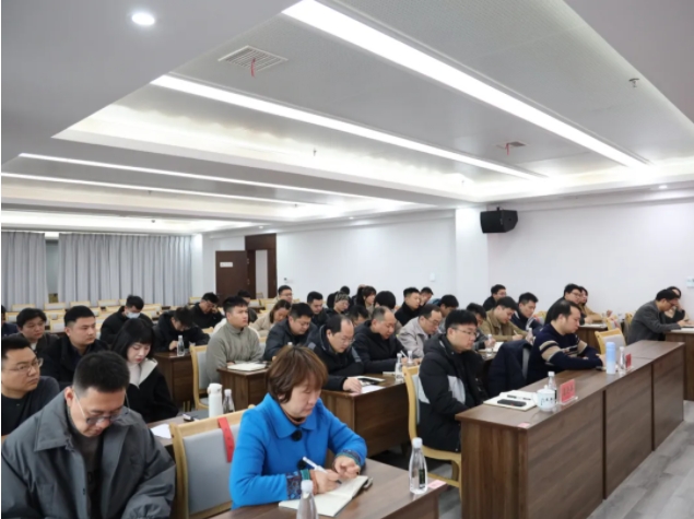 市城投集團(tuán)召開違規(guī)套取資金問題專項(xiàng)整治暨國有、集體資產(chǎn)違規(guī)轉(zhuǎn)租問題專項(xiàng)治理工作推進(jìn)會(huì)